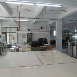 湖州织里德佳丽辉制衣厂 依托全球纺织网与服装加工网，织就时尚新篇章